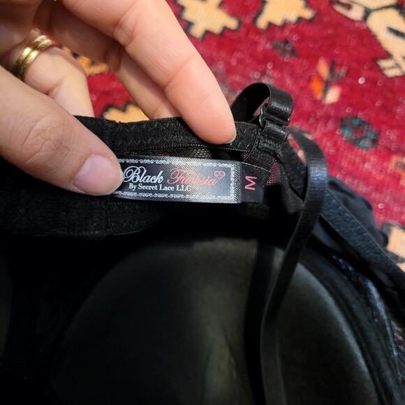 Secret Lace Black Sequins Sexy Bodysuit Sz M NWT - Picture 5 of 5